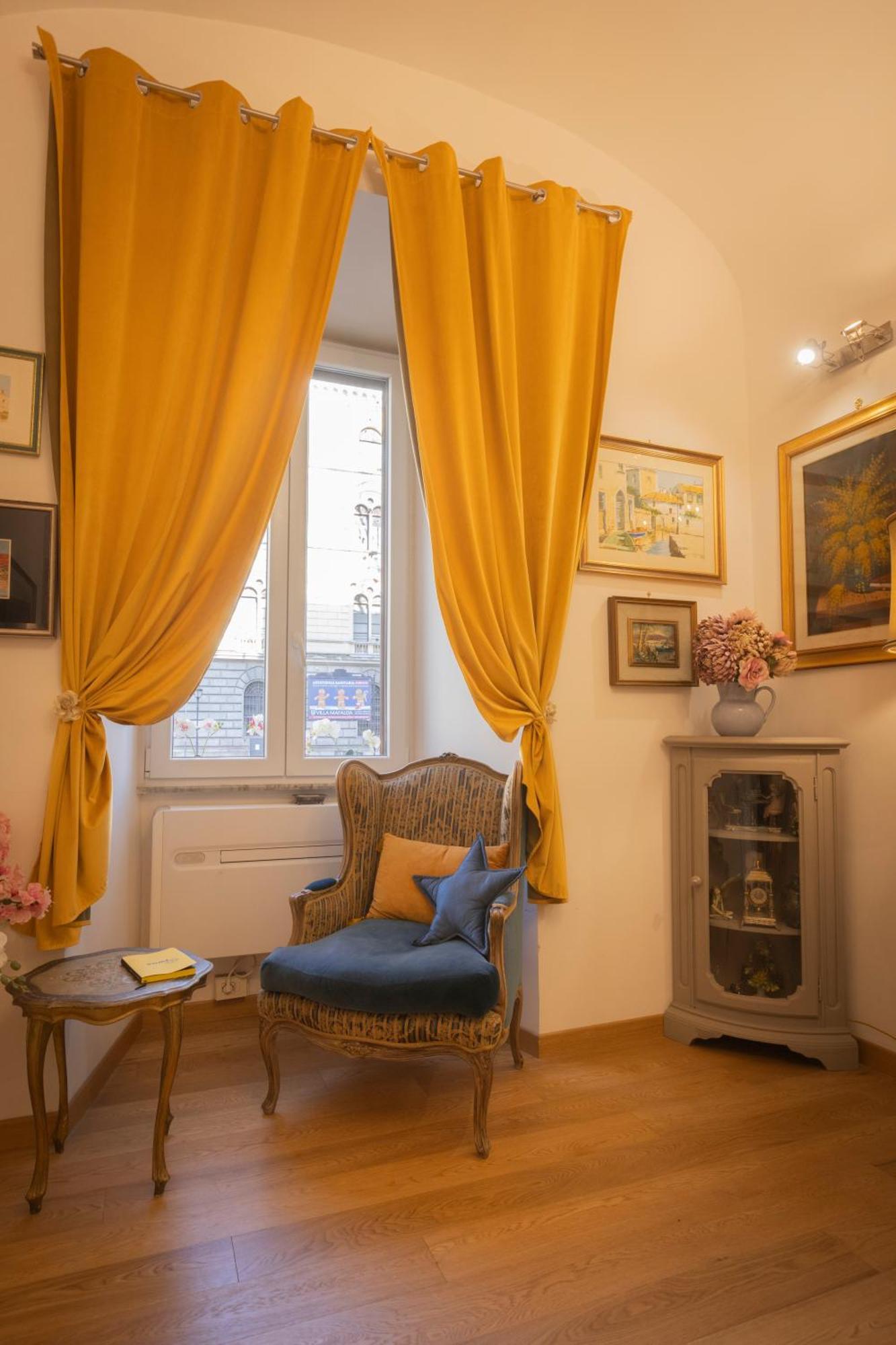 La Casa Di Vittorio Boutique Ottaviano San Pietro * Rom